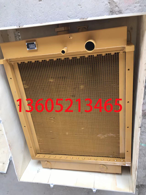 山推SD13推土機水箱，發(fā)動(dòng)機水箱